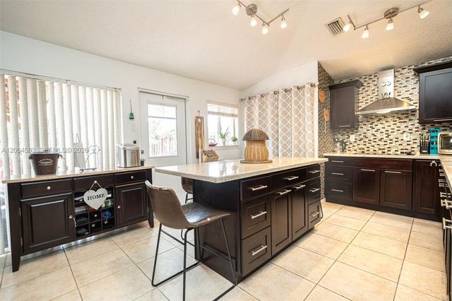 21445 SW 89th Path, Cutler Bay, FL 33189