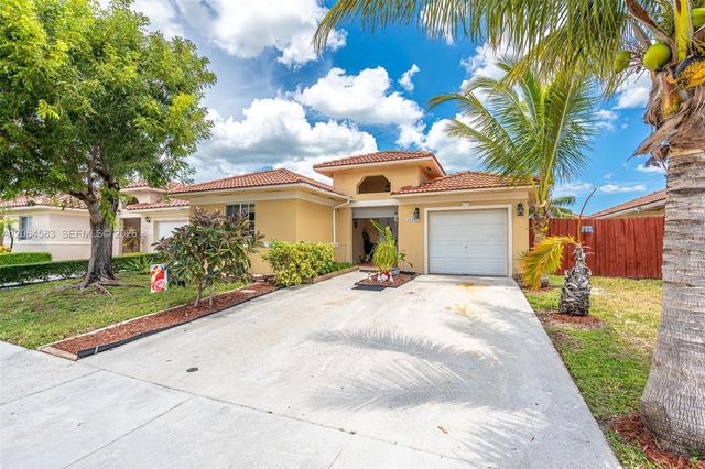 21445 SW 89th Path, Cutler Bay, FL 33189