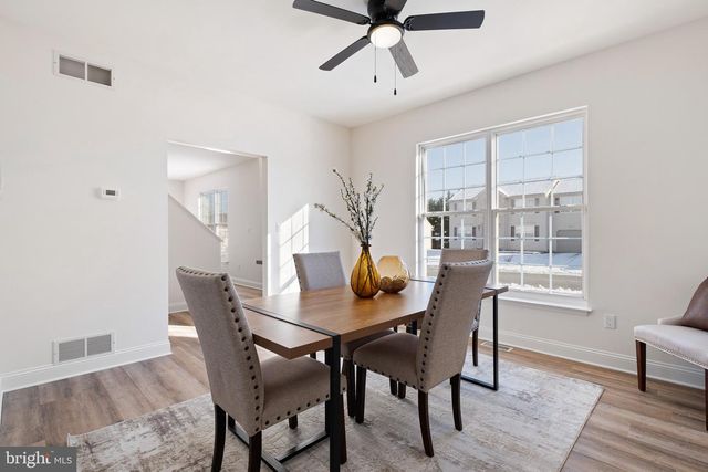 815 BRANT DR, New Castle, DE 19720