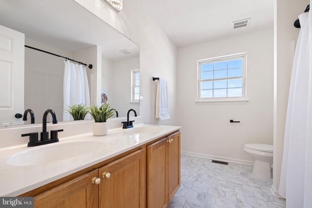 815 BRANT DR, New Castle, DE 19720