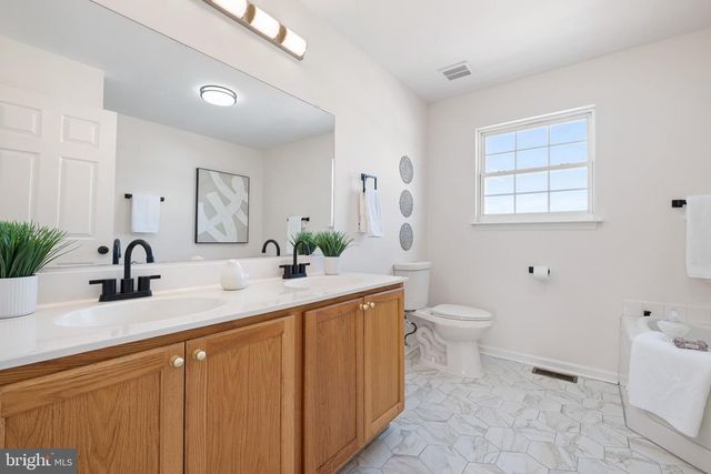 815 BRANT DR, New Castle, DE 19720