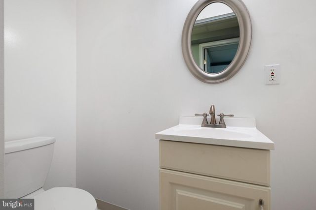 815 BRANT DR, New Castle, DE 19720