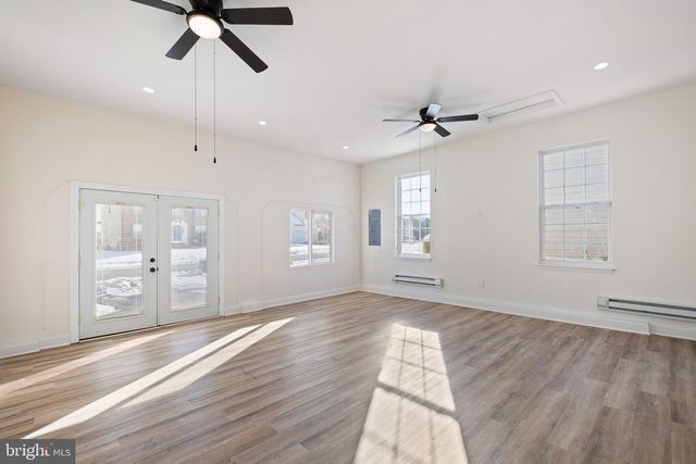 815 BRANT DR, New Castle, DE 19720