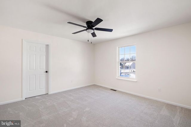 815 BRANT DR, New Castle, DE 19720