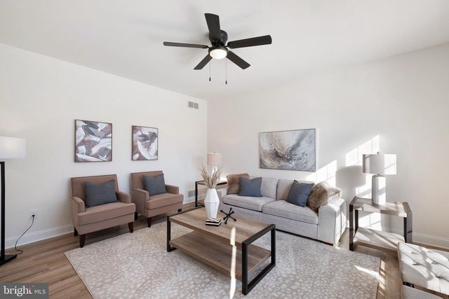 815 BRANT DR, New Castle, DE 19720