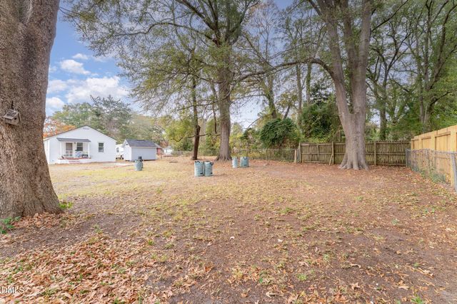 1108 Branson Street, Fayetteville, NC 28305