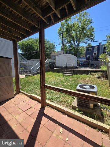 4217 FOOTE ST NE, Washington, DC 20019