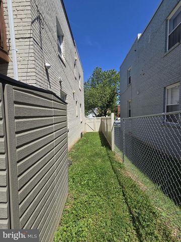 4217 FOOTE ST NE, Washington, DC 20019