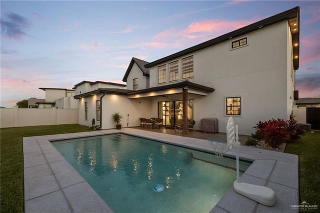 2709 W Duke Drive, Edinburg, TX 78539