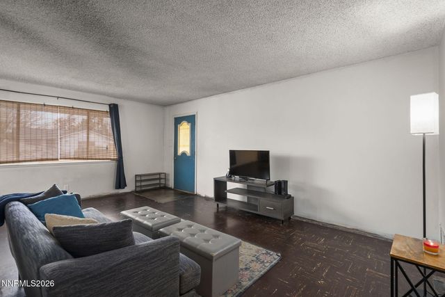 355 York Way, Sparks, NV 89431