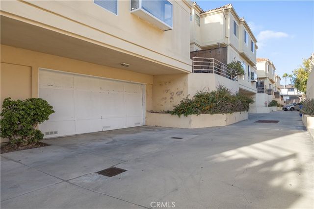 14526 Yukon Avenue, Hawthorne, CA 90250