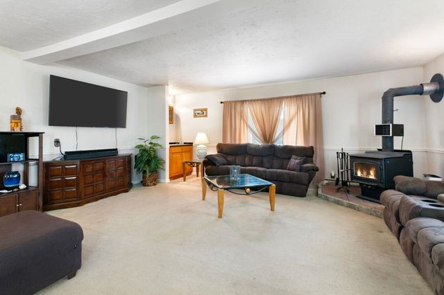 13 Brookside Lane, Newfane, VT 05345