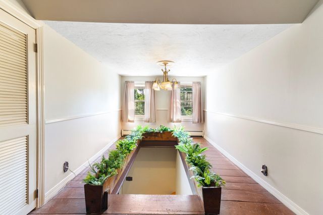 13 Brookside Lane, Newfane, VT 05345