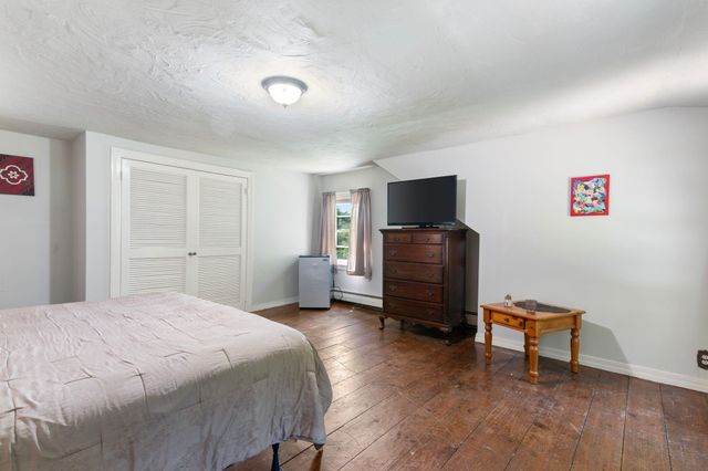 13 Brookside Lane, Newfane, VT 05345