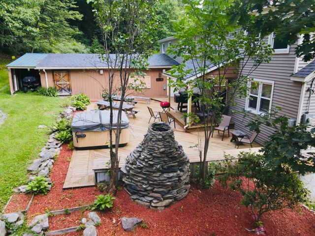 13 Brookside Lane, Newfane, VT 05345