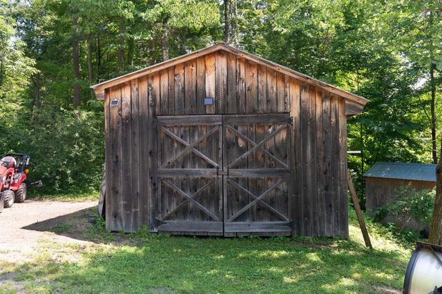 13 Brookside Lane, Newfane, VT 05345