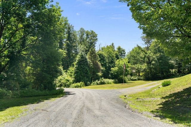 13 Brookside Lane, Newfane, VT 05345