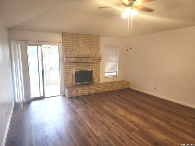 174 Clear Oak, Universal City, TX 78148