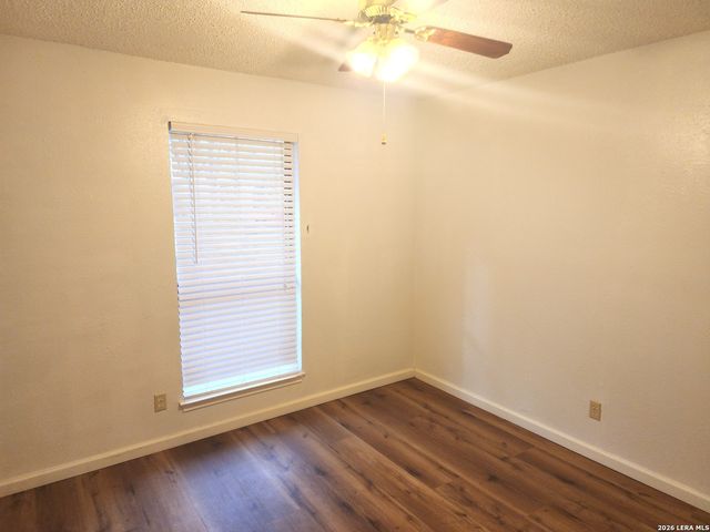 174 Clear Oak, Universal City, TX 78148