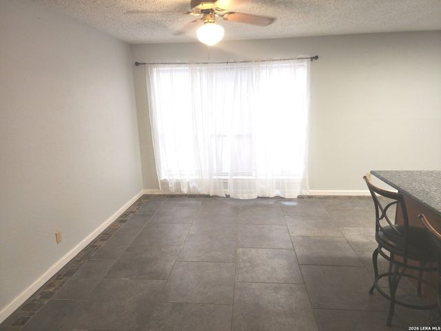 174 Clear Oak, Universal City, TX 78148