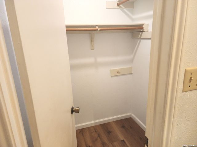 174 Clear Oak, Universal City, TX 78148