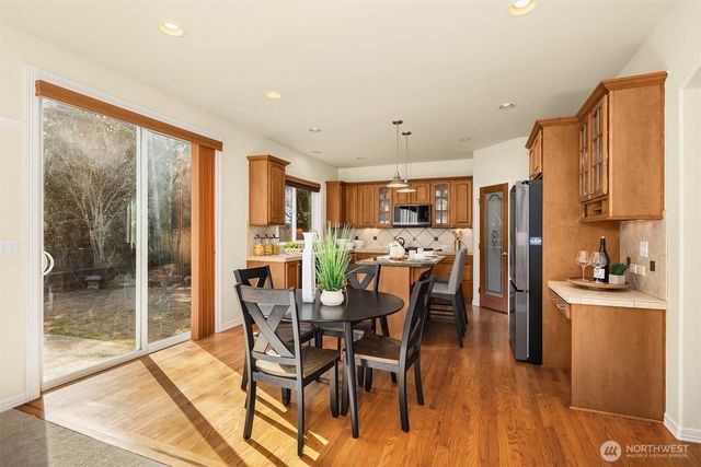 24823 SE 22nd Court, Sammamish, WA 98075