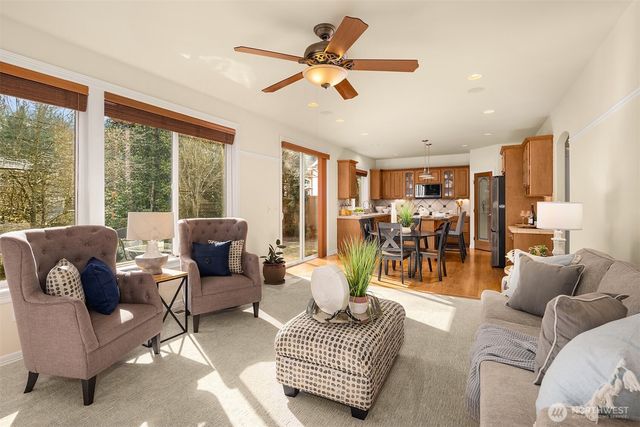 24823 SE 22nd Court, Sammamish, WA 98075