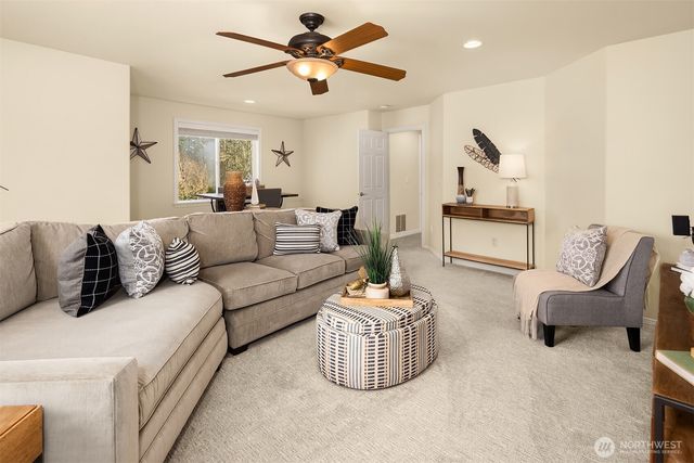 24823 SE 22nd Court, Sammamish, WA 98075