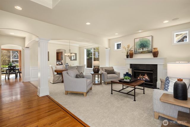 24823 SE 22nd Court, Sammamish, WA 98075