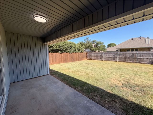 6037 Sundown Drive, Watauga, TX 76148