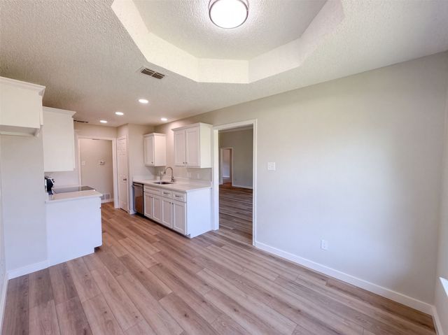 6037 Sundown Drive, Watauga, TX 76148