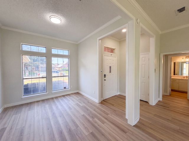 6037 Sundown Drive, Watauga, TX 76148