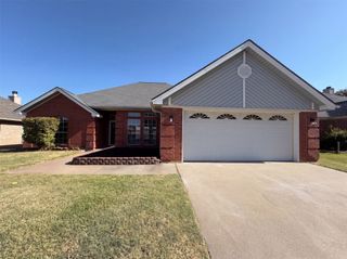 6037 Sundown Drive, Watauga, TX 76148