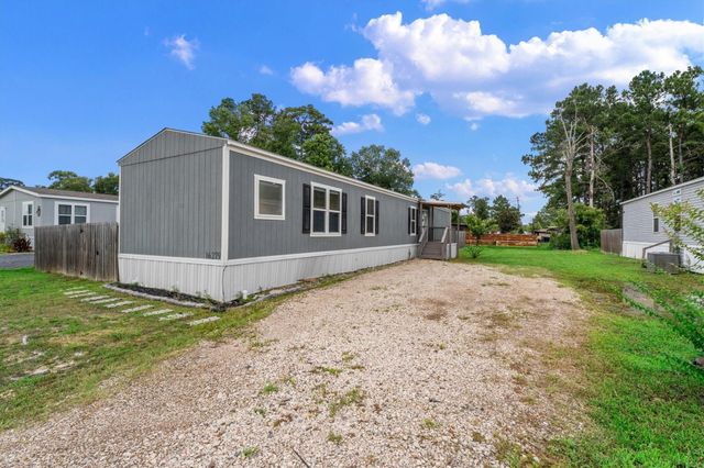 16279 Crockett Martin Estates Drive, Conroe, TX 77306