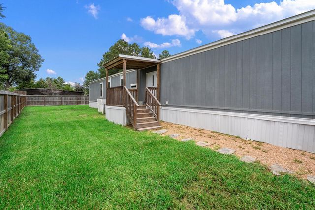 16279 Crockett Martin Estates Drive, Conroe, TX 77306