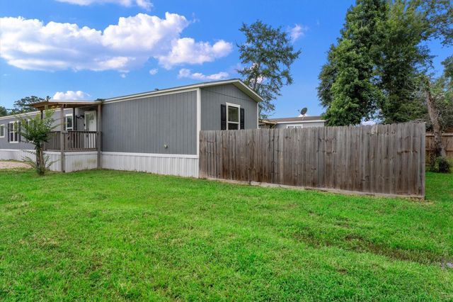 16279 Crockett Martin Estates Drive, Conroe, TX 77306