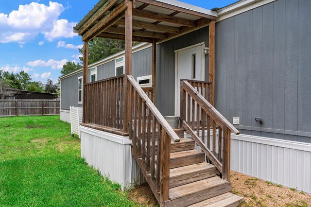 16279 Crockett Martin Estates Drive, Conroe, TX 77306