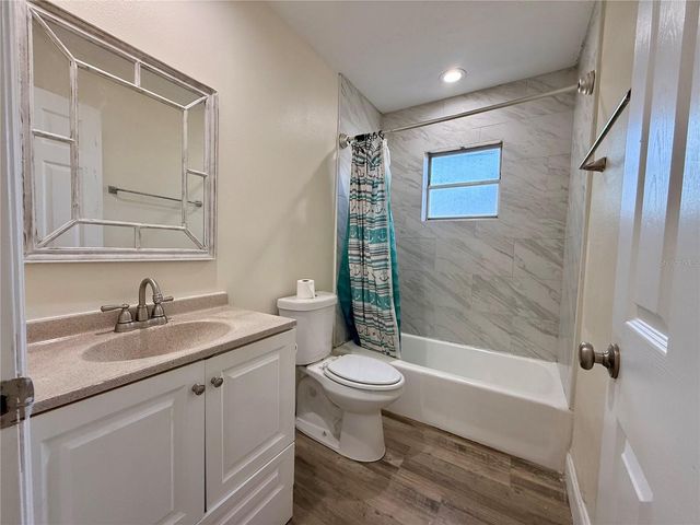 4918 GOLD TREES WAY, Sarasota, FL 34232