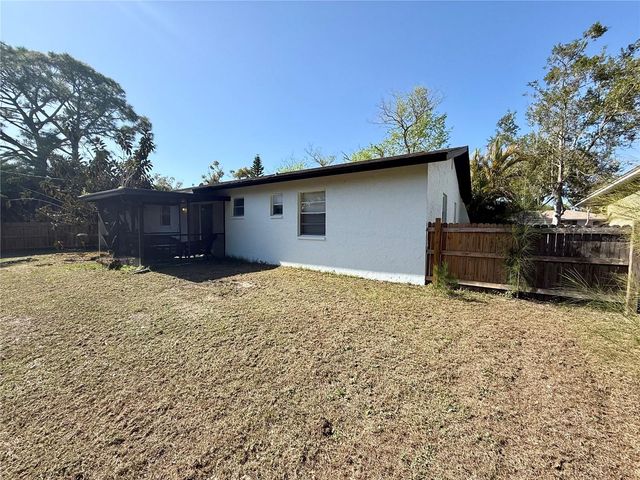 4918 GOLD TREES WAY, Sarasota, FL 34232