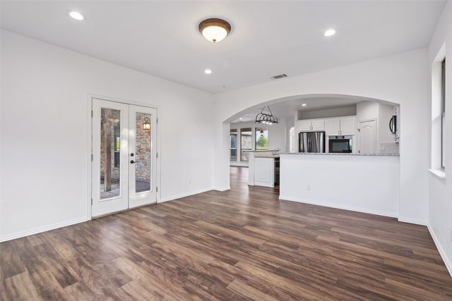 6620 Montgomery Road, Midlothian, TX 76065