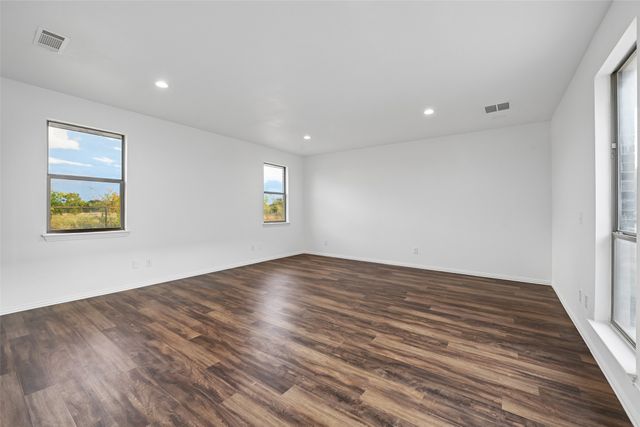 6620 Montgomery Road, Midlothian, TX 76065