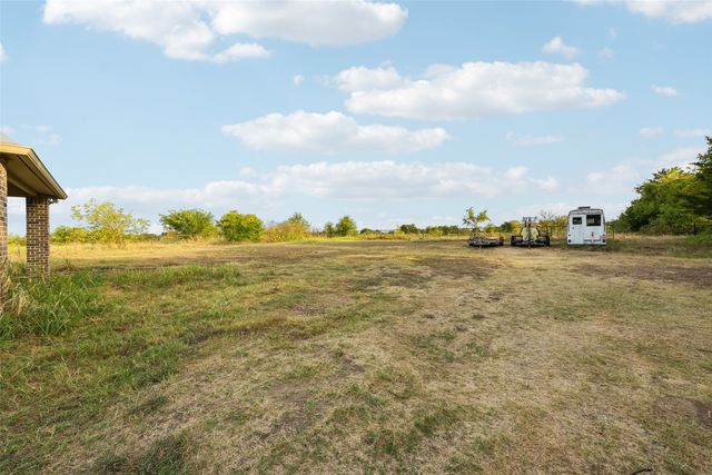 6620 Montgomery Road, Midlothian, TX 76065