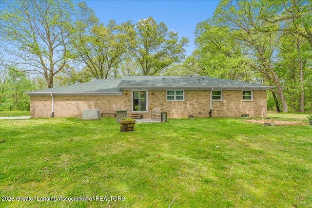 6540 Drumheller Road, Bath, MI 48808
