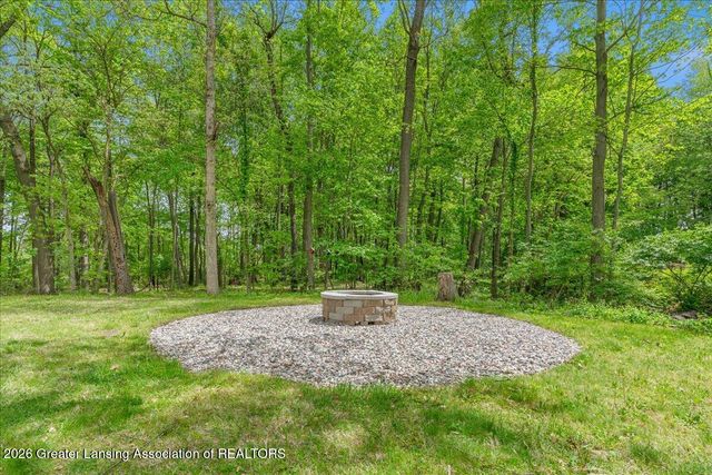 6540 Drumheller Road, Bath, MI 48808