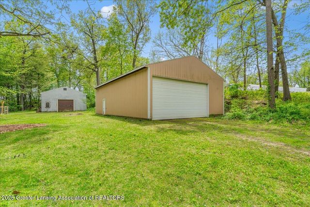 6540 Drumheller Road, Bath, MI 48808