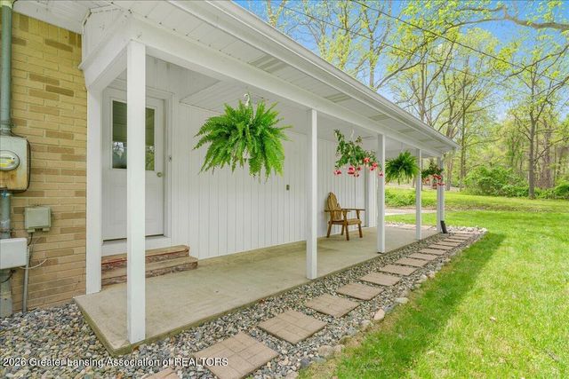 6540 Drumheller Road, Bath, MI 48808