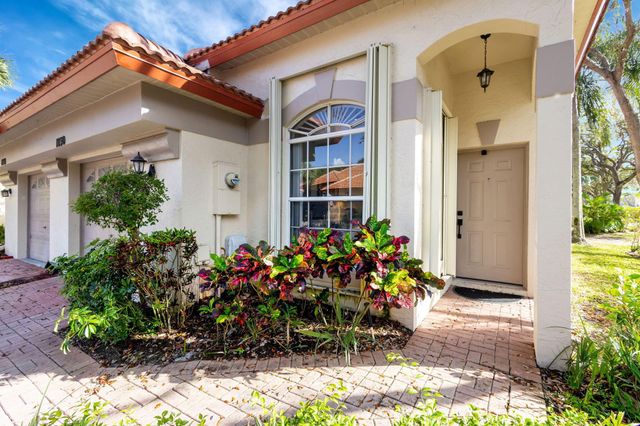 1030 Via Jardin, Palm Beach Gardens, FL 33418
