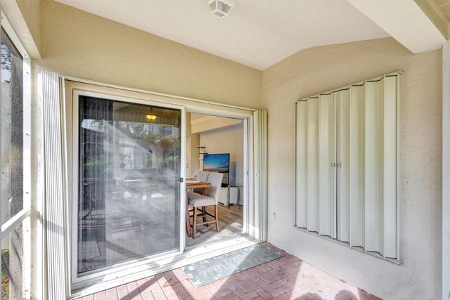 1030 Via Jardin, Palm Beach Gardens, FL 33418