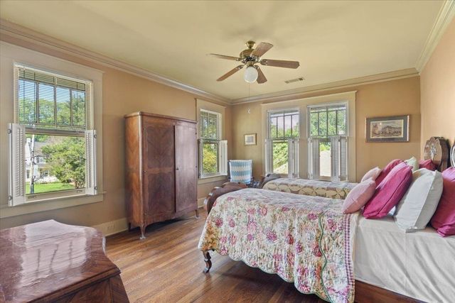 660 S MCLEAN BLVD, Memphis, TN 38104