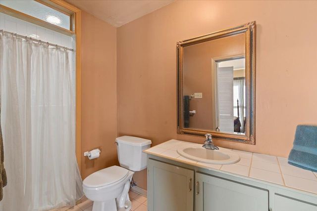 660 S MCLEAN BLVD, Memphis, TN 38104